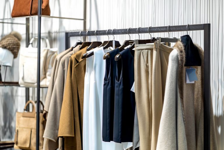 5 Benefits Of Secondhand Clothing For The Environment - Zero Waste ...