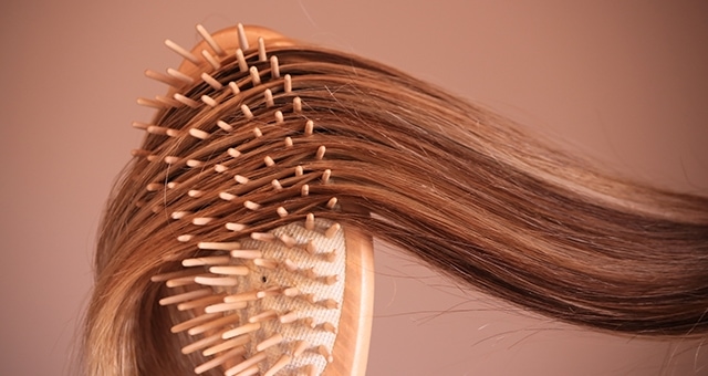 ZERO WASTE INITIATIVE - ZEROWASTEINITIATIVE.COM WOODEN HAIR BRUSH - 8 REASONS TO CHOOSE 5