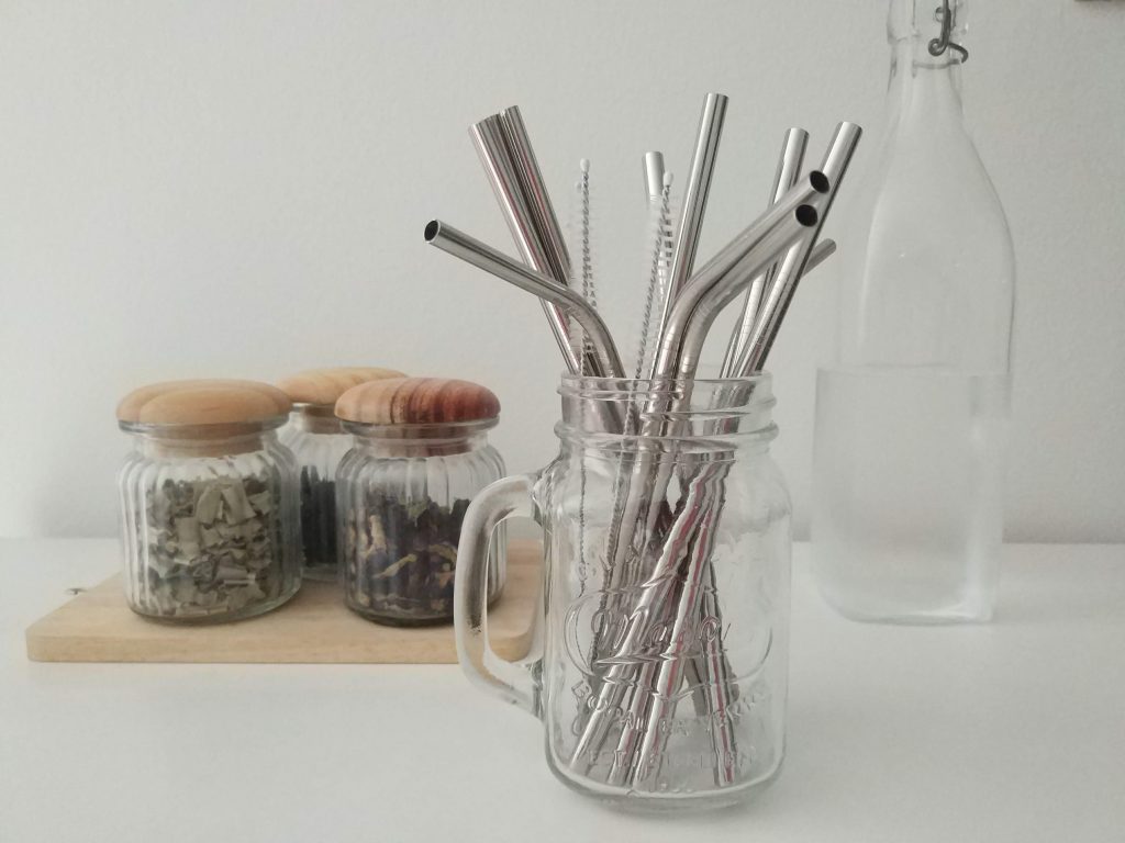 16-WAYS-TO-REDUCE-PLASTIC-USE-IN-KITCHEN2