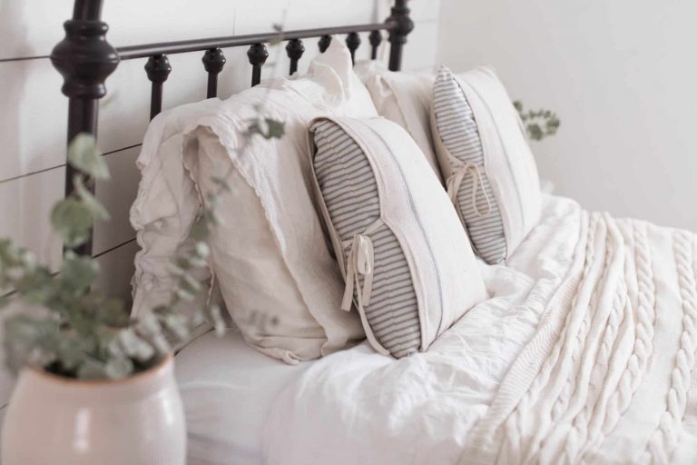 12 Brilliant Ways To Reuse Old Pillows And Old Towels